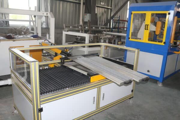 fin automatic collecting machine