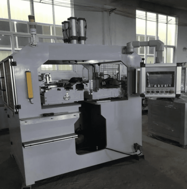 Plastic Tank Clinching Machine