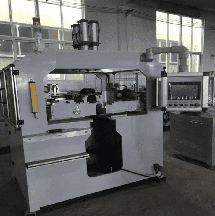 Plastic Tank Clinching Machine