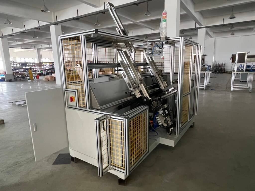 Radiator core wire bundling machine