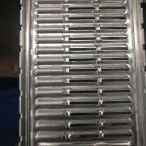 Adjustable Size Multi-row Aluminum Radiator Core Head Plate
