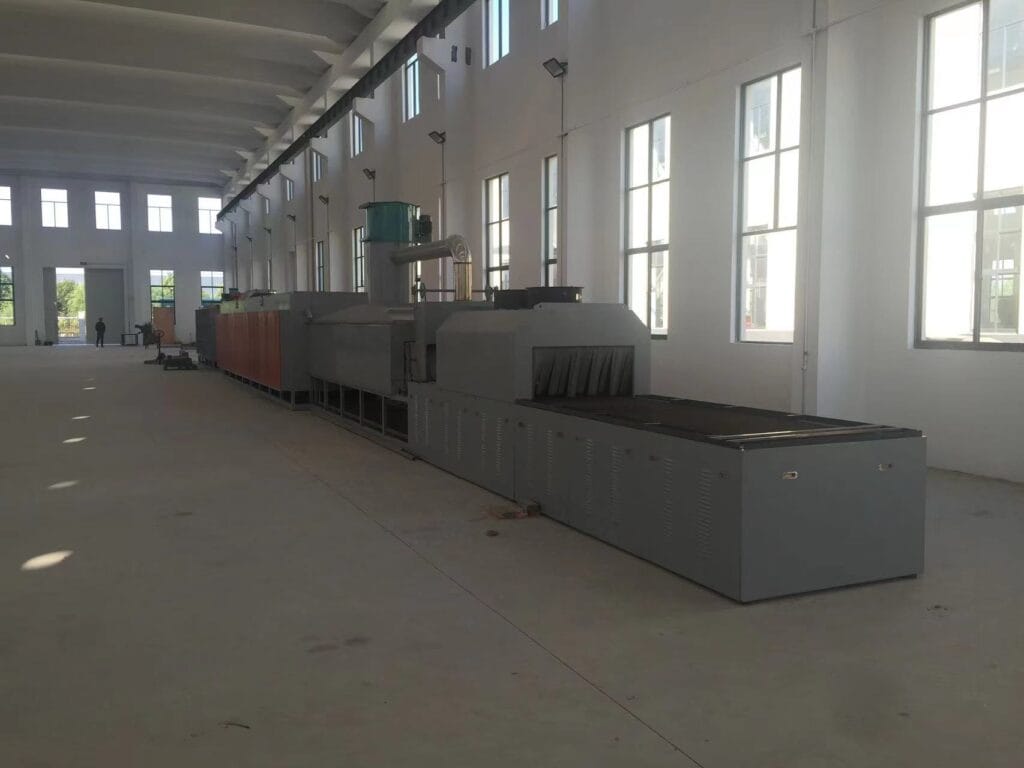 Water-cooled plate brazing furnace